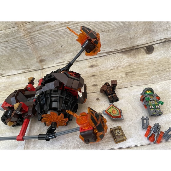 Lego 70313 Nexo Knights Moltor's Lava Smasher Complete Set Minifigures Manual - Picture 2 of 3